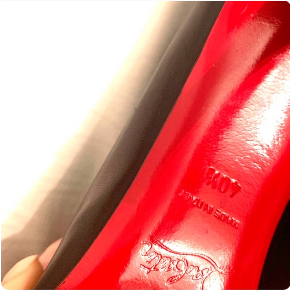 SOLD AUTHENTIC Christian Louboutin Heels - Picture 5 of 6